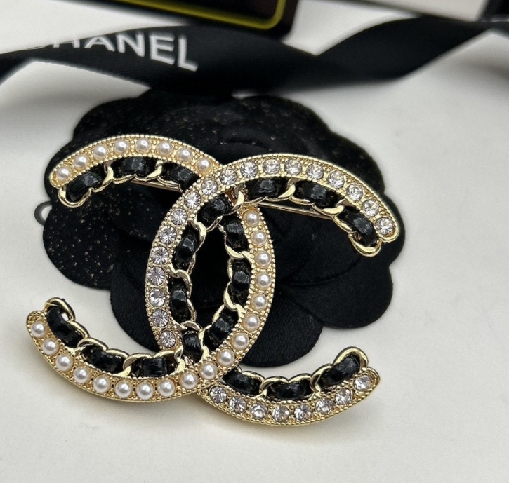 Chanel Brooch 1lyx86